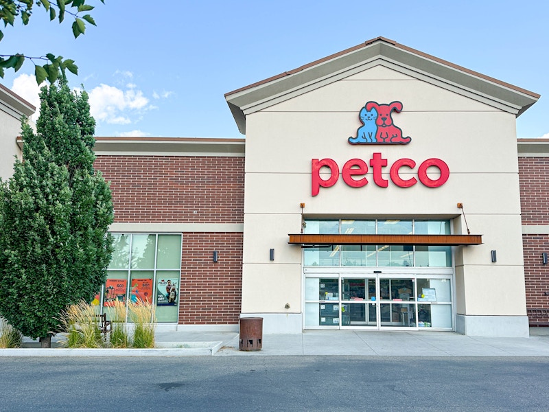 petco-store-front-kcl