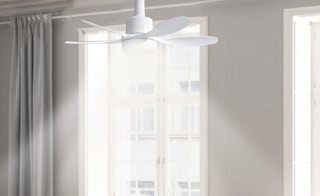 a socket ceiling fan in a room
