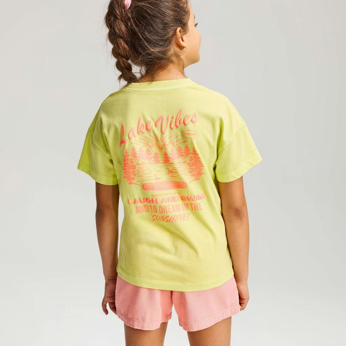 Cat and Jack Girls' Short Sleeve Graphic T-Shirt 