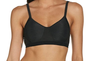 amazon hanes bra screenshot 1640622945 1640622945