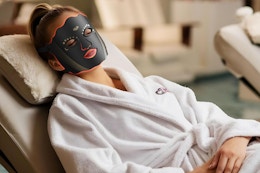 Red Light Therapy Face Mask