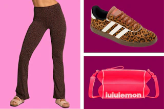 Leggings, sneakers and bag
