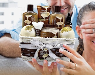 amazon bath and body gift basketjpg 1683830023 1683830023