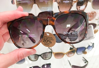 nine-west-orb-accessory-sunglasses-1-2