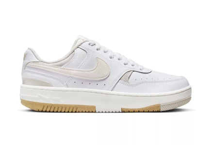 Nike Women's Gamma Force Shoes