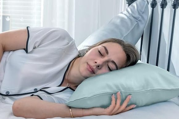 This Silk Pillowcase Is Just $7.89 on Amazon