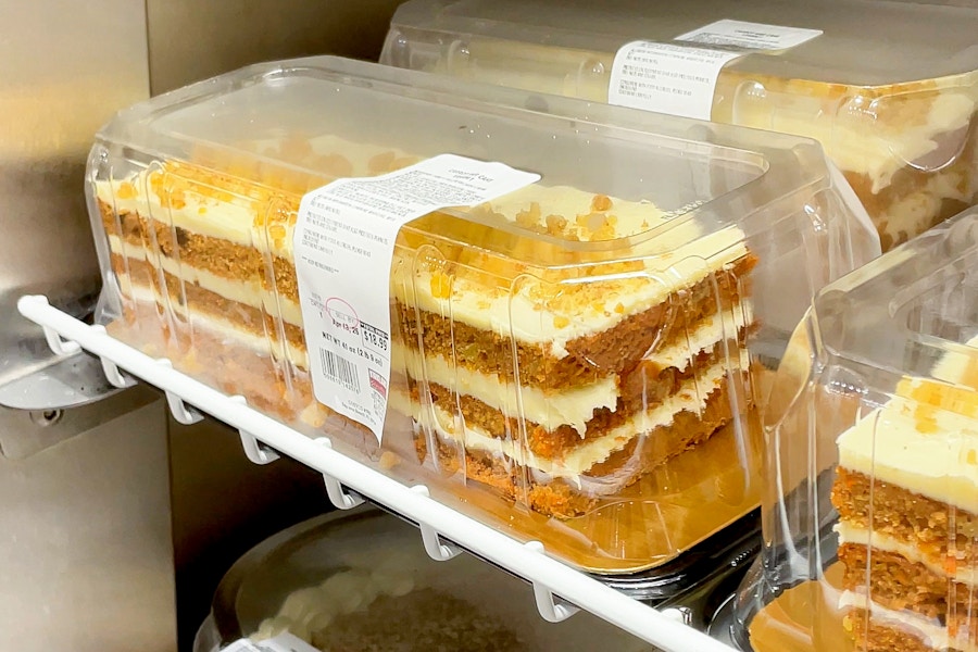 costco-bakery-items-kirkland-carrot-cake-kcl-1