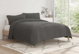 linens and hutch sets
