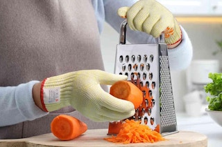 Cut resistant gloves B0D5H8CM4T