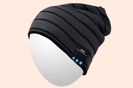 Bluetooth Beanie Hat B00SBBZITI