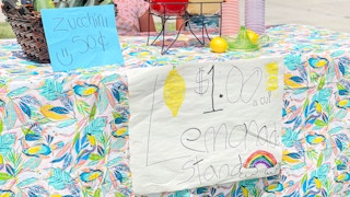 lemonade sign and table