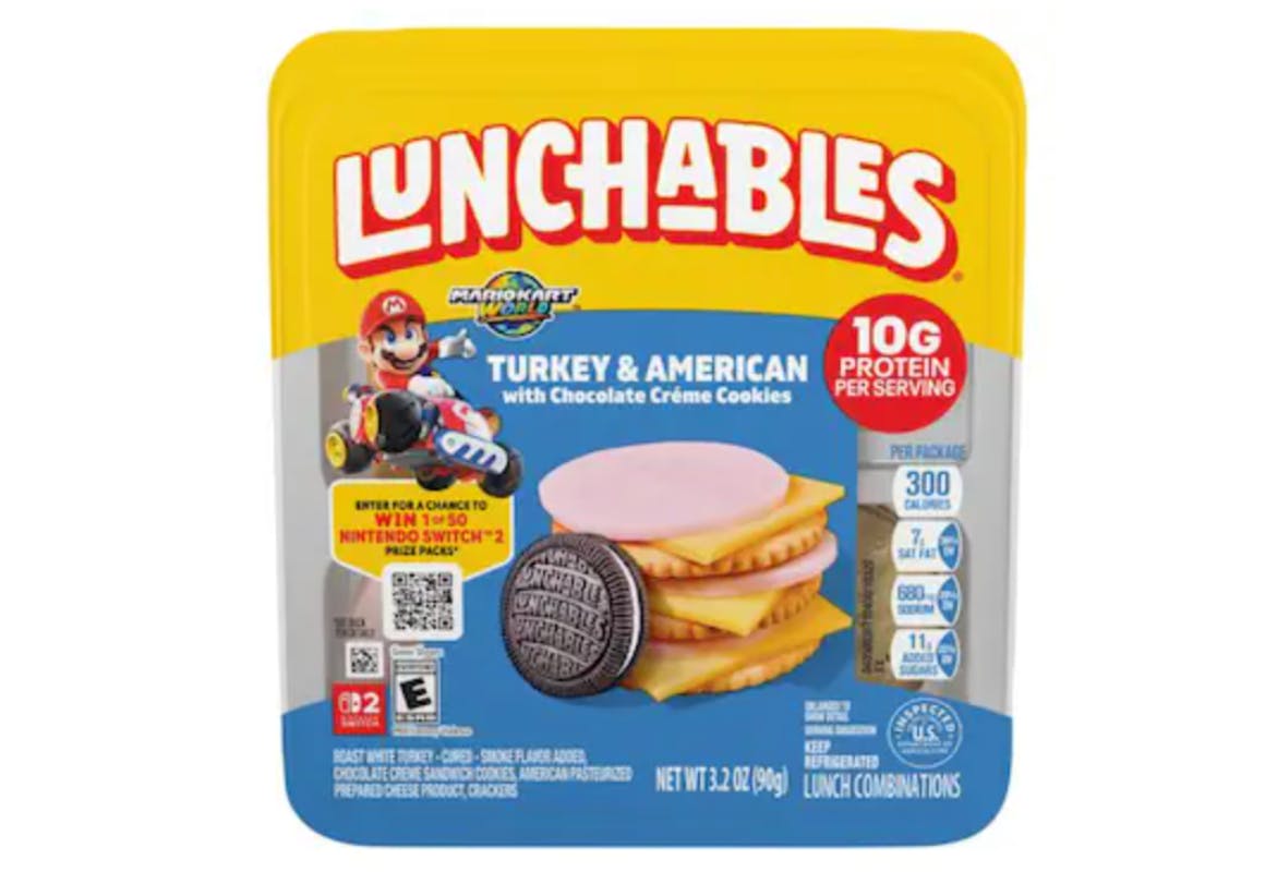 2 Lunchables Snack Kits