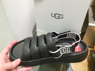 ugg sandal