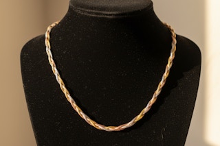 a tri color chain