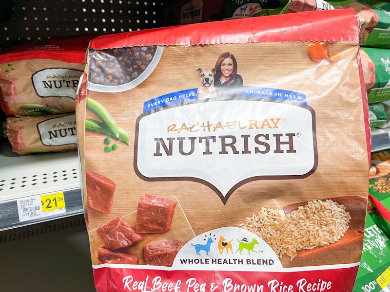 dollar-general-things-you-should-never-buy-at-dg-rachael-ray-nutrish-dog-food-kcl-25