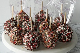 Mrs. Prindables Holiday Caramel Apples
