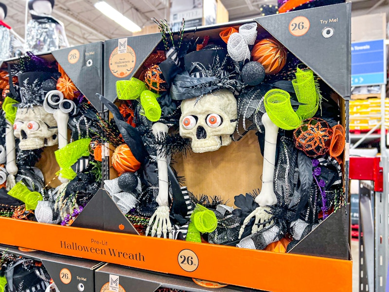 pre-lit halloween wreaths at sams club