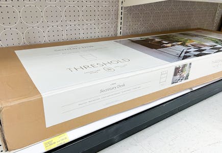 Threshold Desk with Charging Station