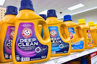 arm & hammer laundry detergent sitting on a target shelf