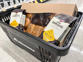 albertsons feature donuts 1685554183 1685554183