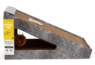 cat scratcher ramp