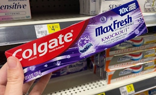 dollar general colgate max toothpaste 2021 th 1631809056 1631809056