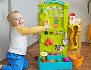 Fisher-Price Laugh & Learn Grow-the-Fun Garden to Kitchen