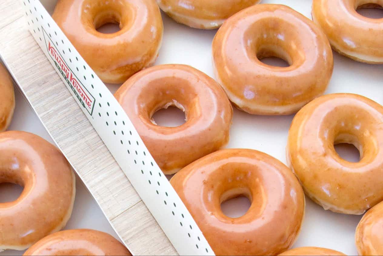 krispy-kreme-original-glazed-dozen-donuts-boxes-4-feature