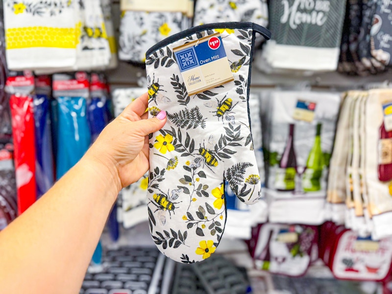 dollar tree bee happy pot holder