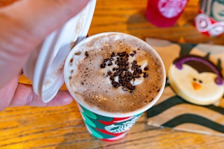 starbucks-holiday-menu-items-drinks-food-kcl-16
