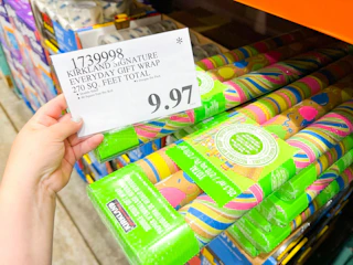 costco-clearance-deals-gift-wrap