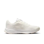 Nike Women's Run Defy Shoes