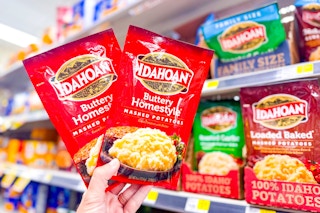 hand holding idahoan mashed potatoes