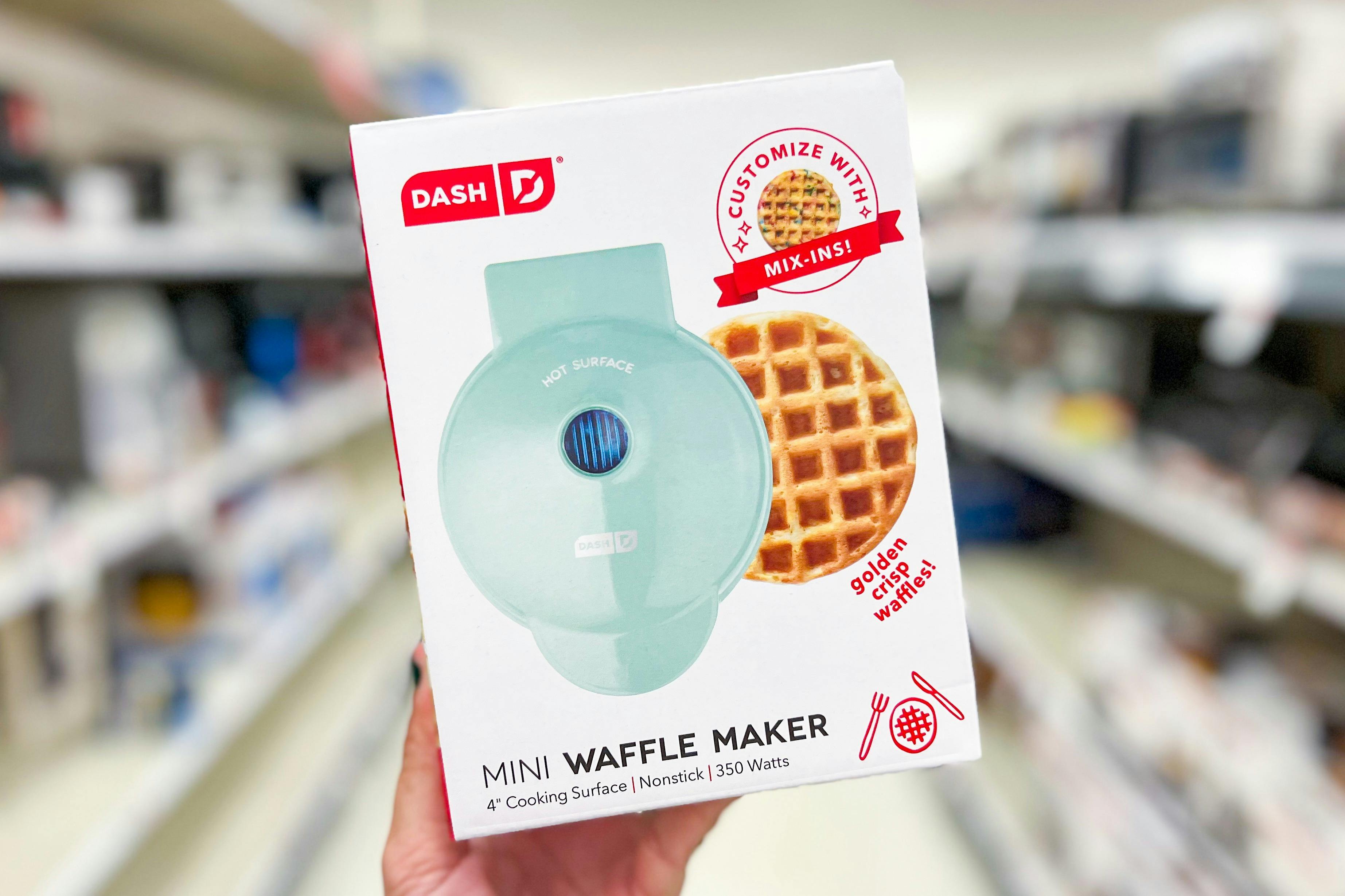 Dash Mini Maker 3-Pack Gift Set, Mini Waffle Maker + Mini Heart-Shaped  Waffle Maker + Mini Maker Griddle - Sam's Club