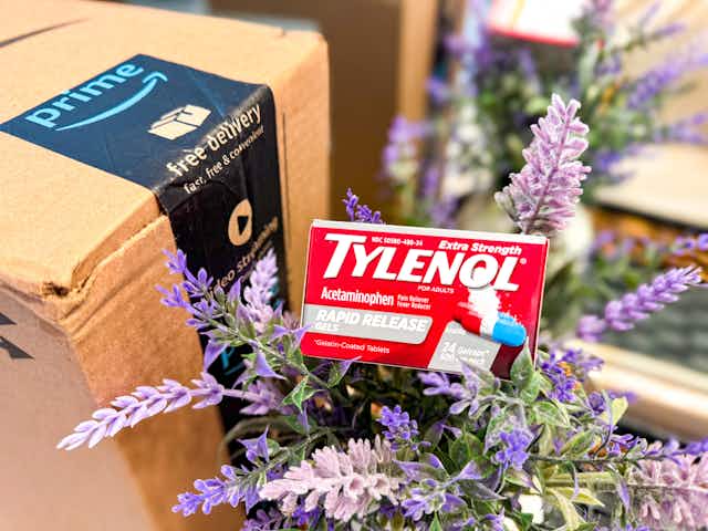 Tylenol 24-Count Extra Strength Pain Relief, Now $2 on Amazon card image
