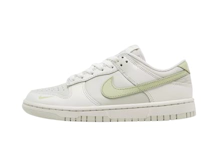 Nike Women's Dunk Shoes