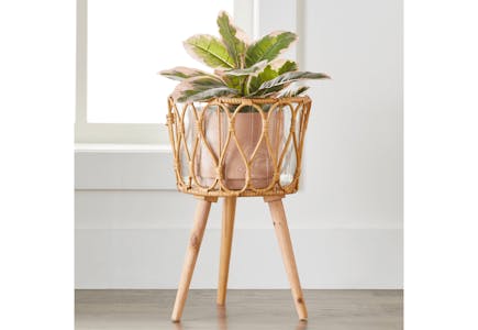 Better Homes and Gardens Woven Rattan Planter