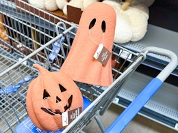 Way to Celebrate paper mache pumpkin & ghost in Walmart shopping cart