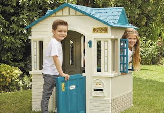 walmart little tikes cape cottage playhouse