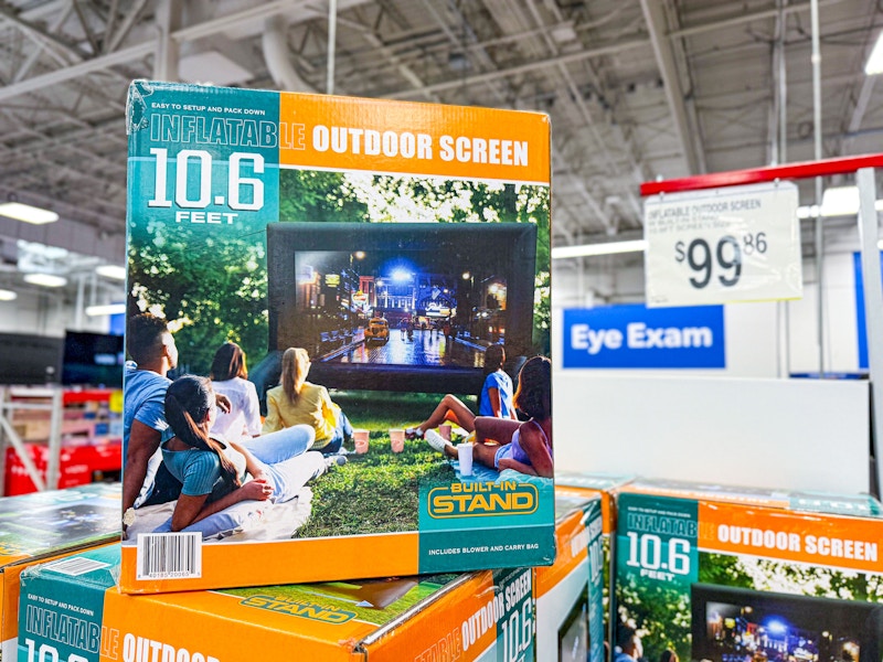 sams-club-outdoor-screen-1
