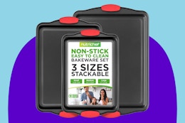 Bestselling Nonstick Baking Pans Set, Just $16.99 (21K Amazon Ratings) card image