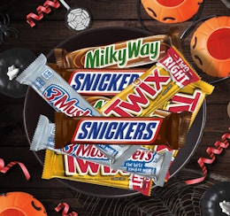 full-sized candy bars in a bowl
