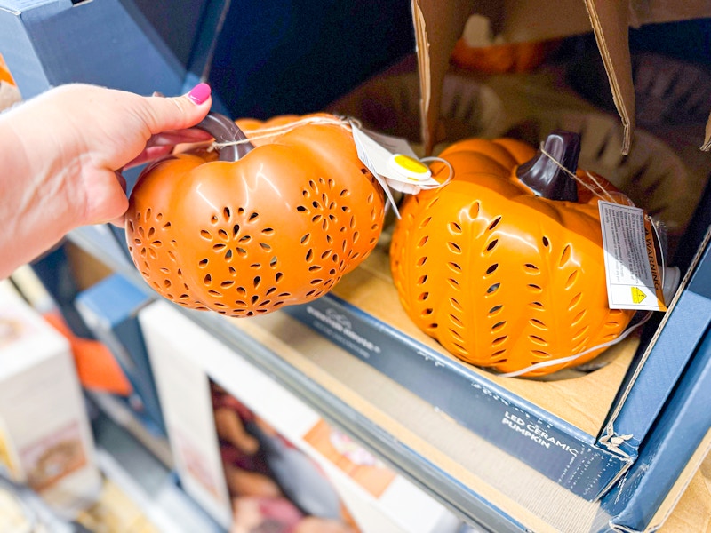 aldi-fall-led-ceramic-pumpkin