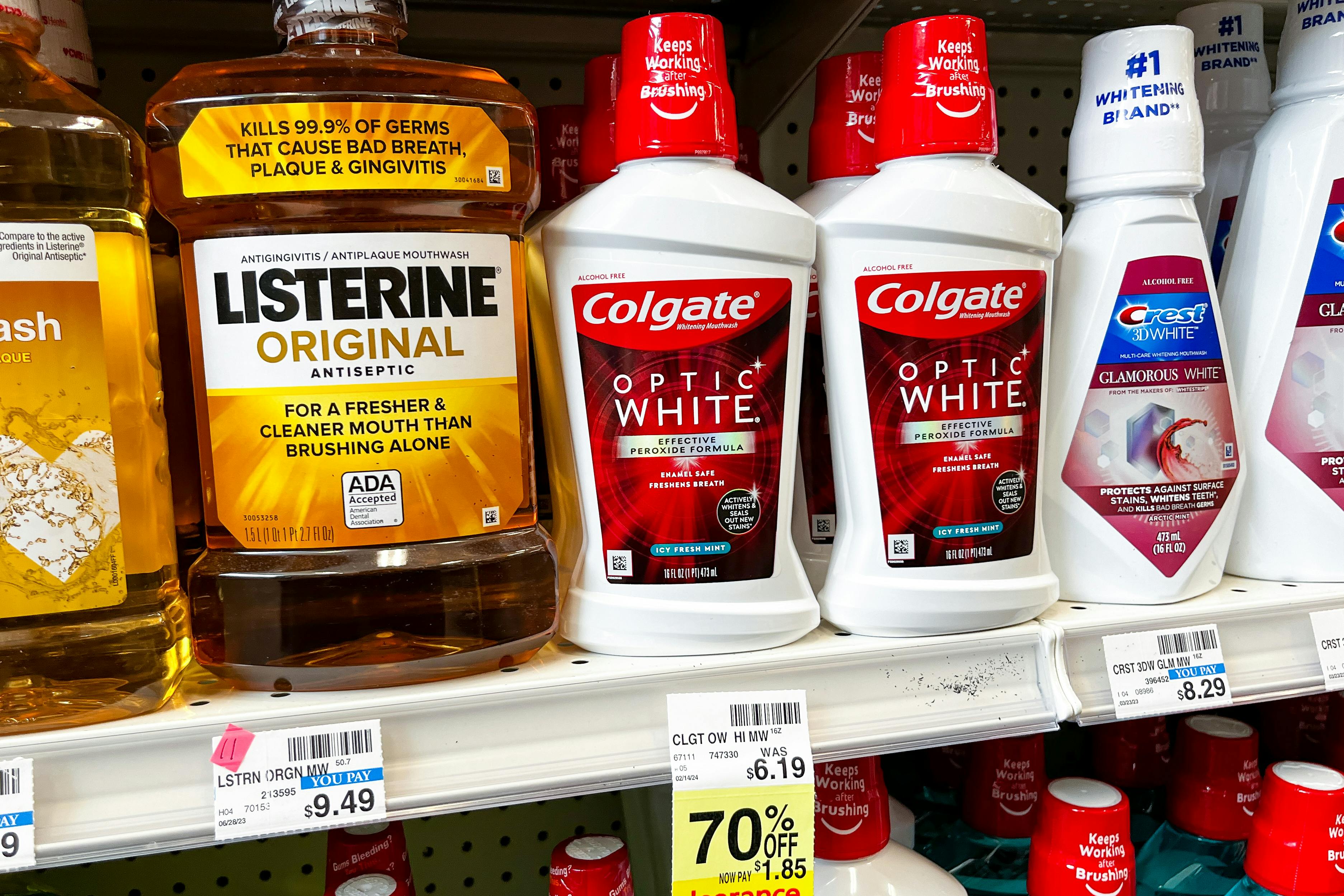 2 Colgate Mouthwashes