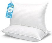 Bed Pillow Set
