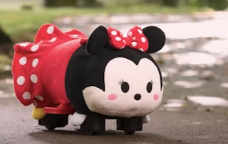 walmart-disney-minnie-mouse-tsum-tsum-ride-on-2021