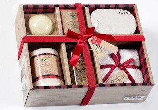 macys-spa-gift-set-2022-1