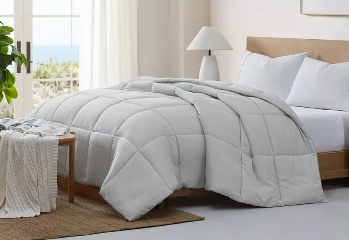 C&C California Microfiber Comforter
