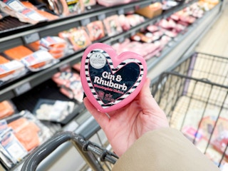 aldi-valentines-day-cheese-2