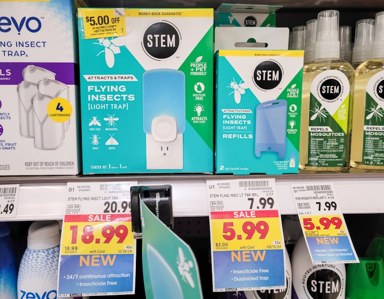 kroger-stem-flying-insects-light-trap-1-sv